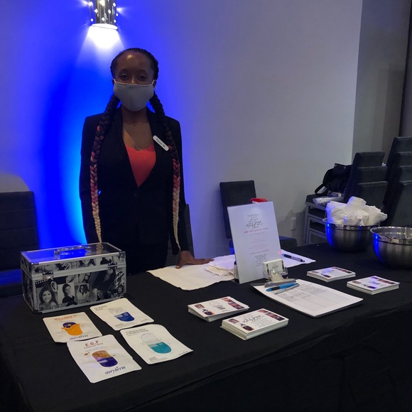 💟Meet Your Poshmarker💟 - Picture 5 of 5